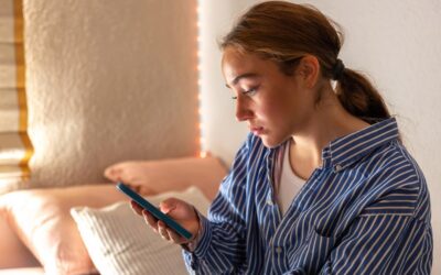 The Risks of Online Medical Advice: When Self-Diagnosis Becomes Self-Treatment